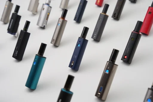 iqos クリーニング ボタンの進化モデル比較